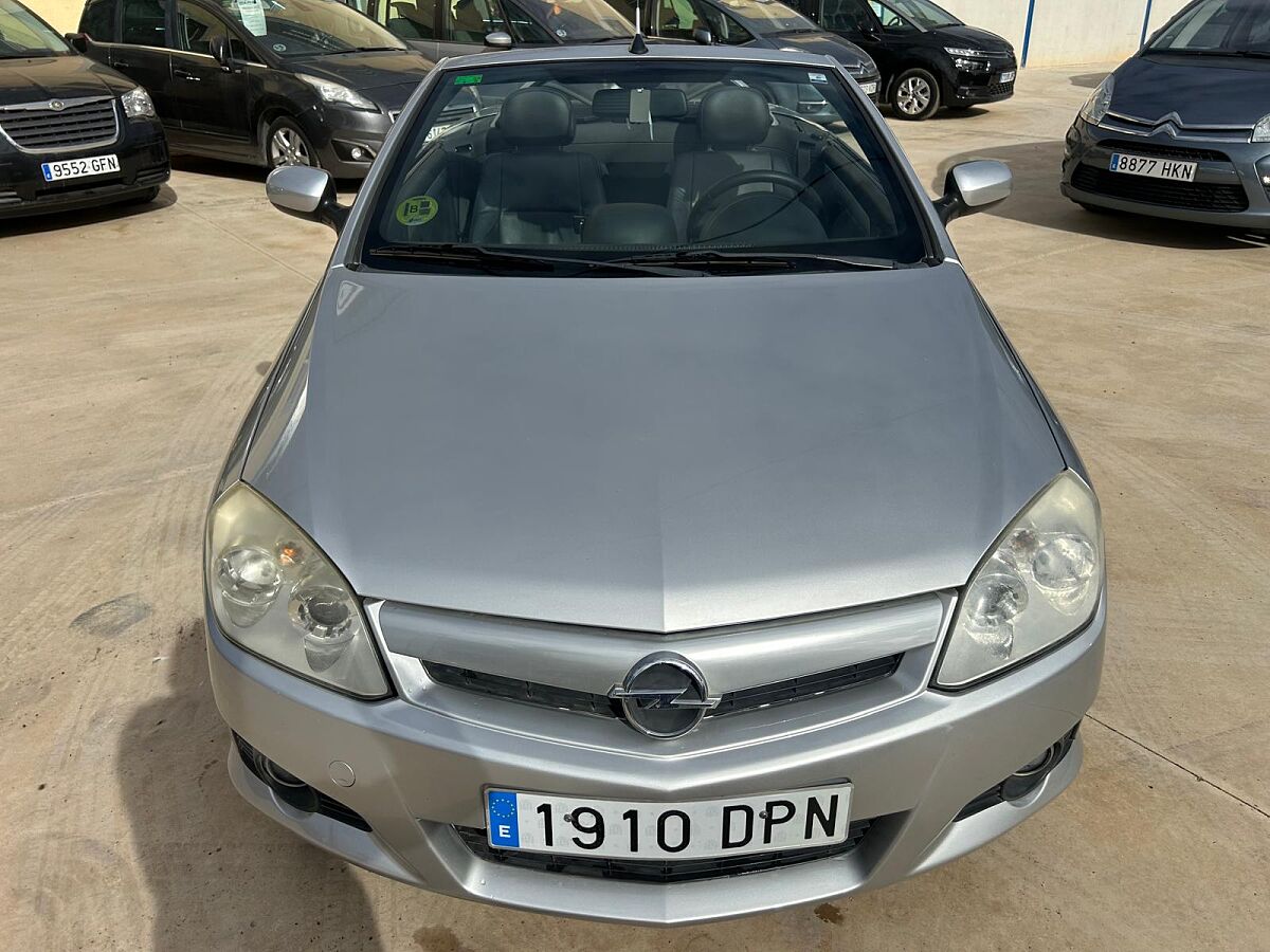 OPEL TIGRA COSMO CONVERTIBLE 1.4 AUTO SPANISH LHD IN SPAIN ONLY 45000 MILES 2005